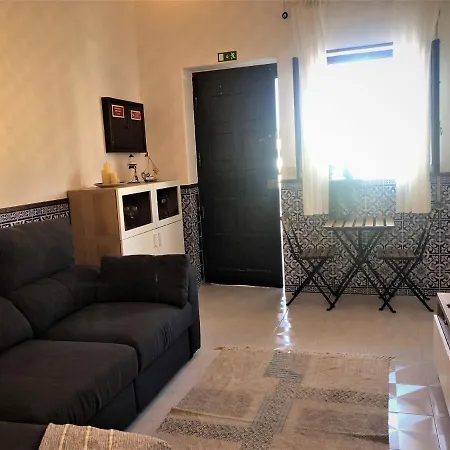 Charming Apartment- Peniche 公寓 *